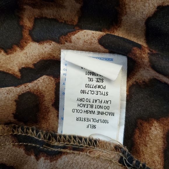 L Love Size 1X Cheetah Sheer Shawl - Picture 5 of 6